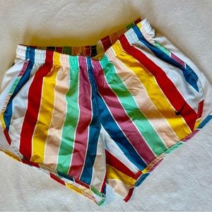 Girls Medium(girls) Nike Dry Fit multicolored Shorts